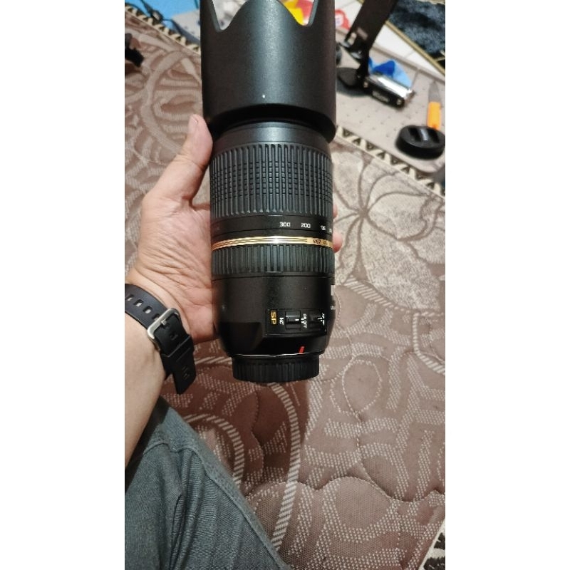 Lensa tamron 70 300mm vc for canon