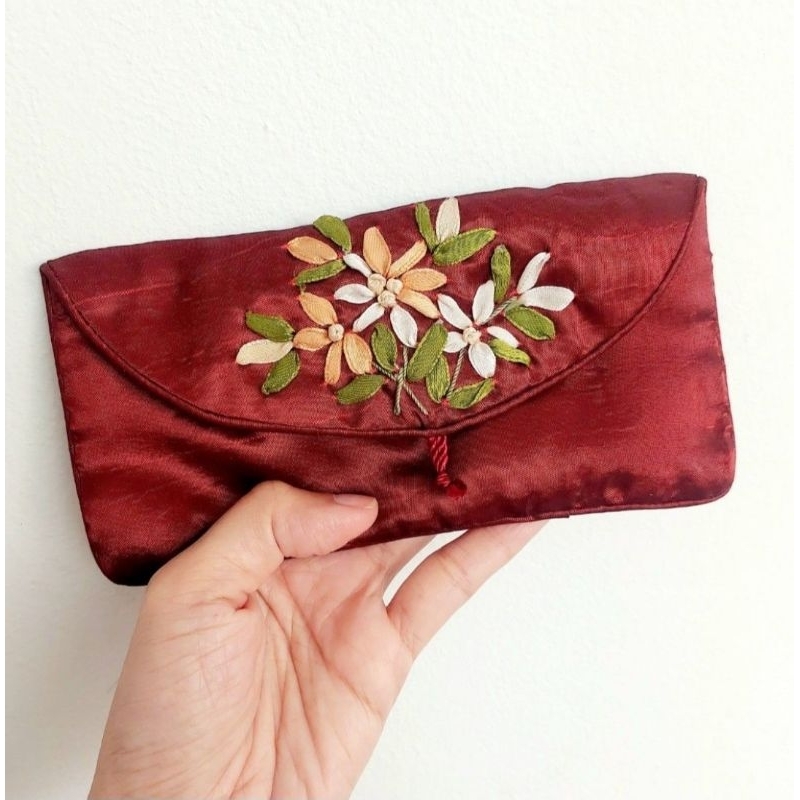 PL Pouch Rajut Bunga