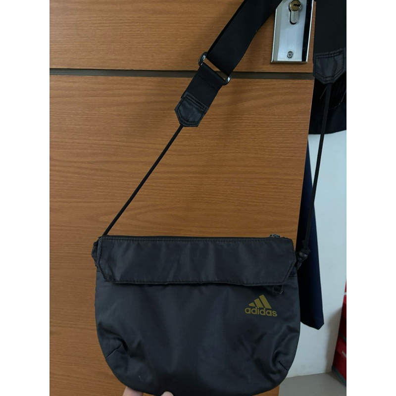 Preloved original Adidas tas