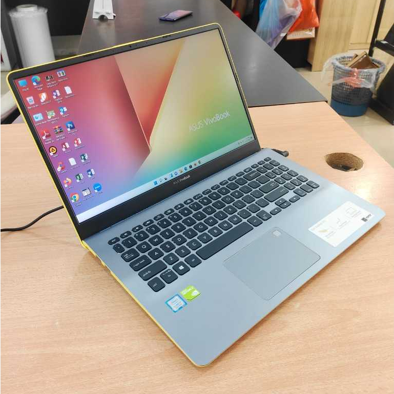 Laptop Second Asus VivoBook S15 X530UN / Core i7 Gen 8 / VGA Nvidia MX150