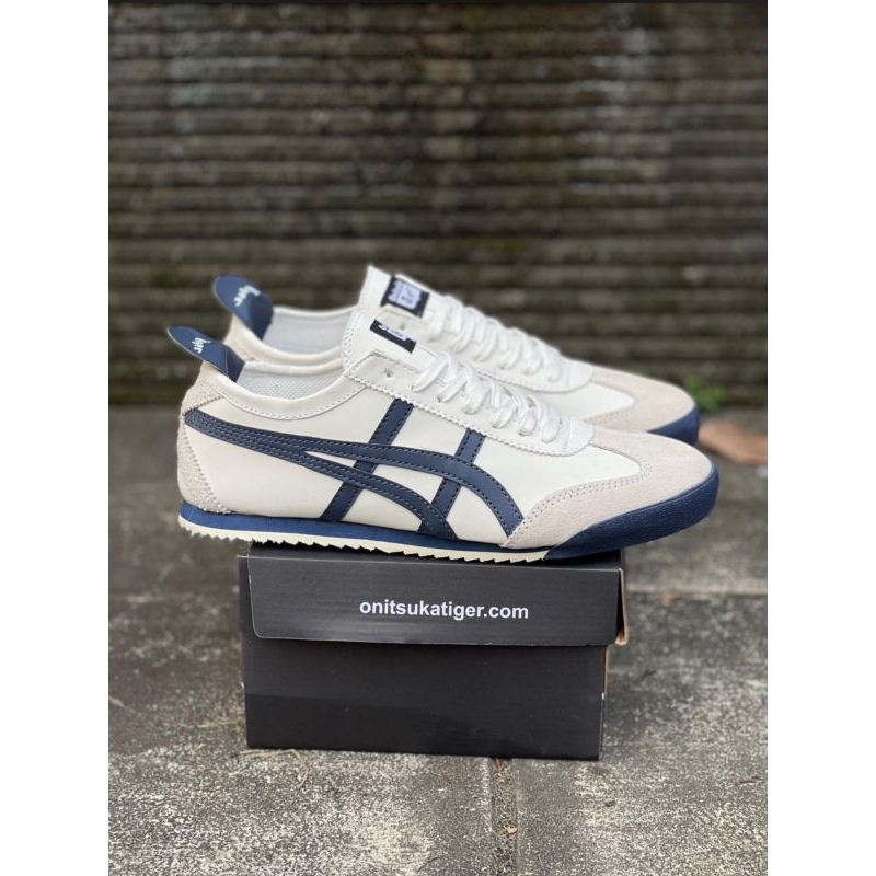 Sepatu Sneakers Onitsuka Tiger Putih dan Biru