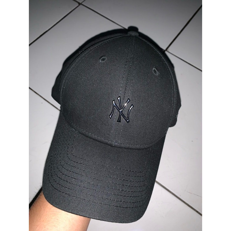 TOPI NEW ERA (SECOND 100% ORIGINAL) 940 mini metal badge