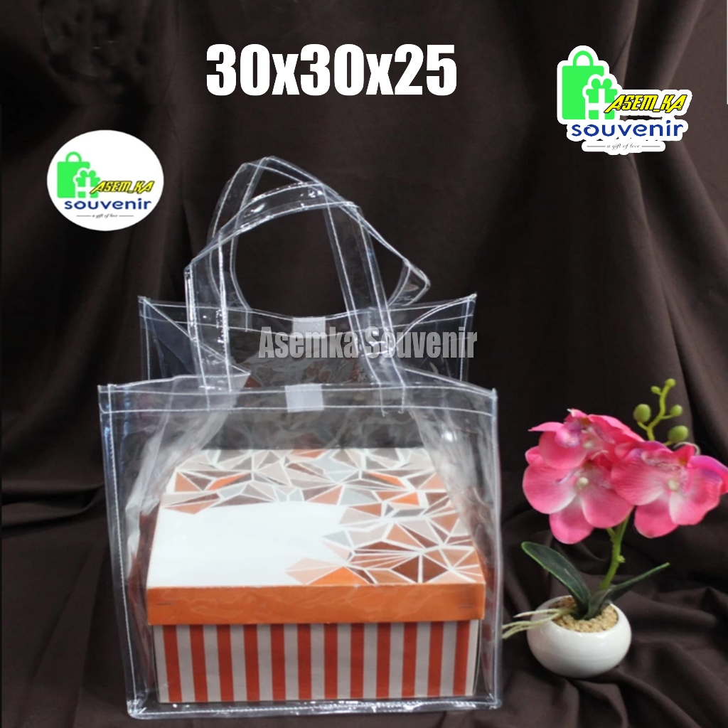 

Tas Mika Transparant Hampers Uk 30 X 30 X 25 (PxLxT)