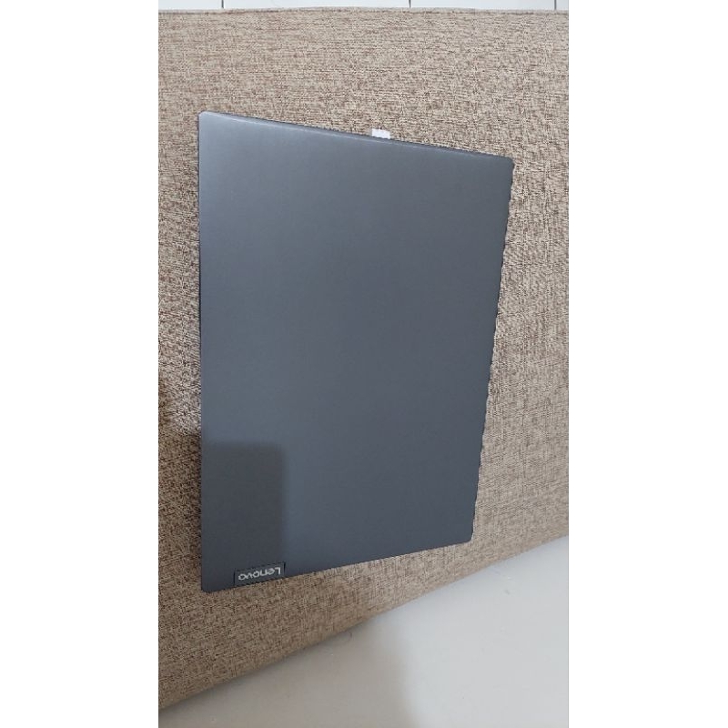 Lenovo second mulus V14 ADA ATHLON SILVER 3050 4GB