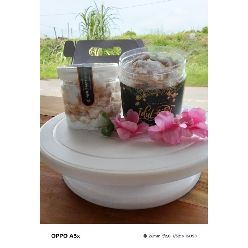 

kue kering putri salju bentuk bunga/kuker lebaran/putri salju lumer di mulut