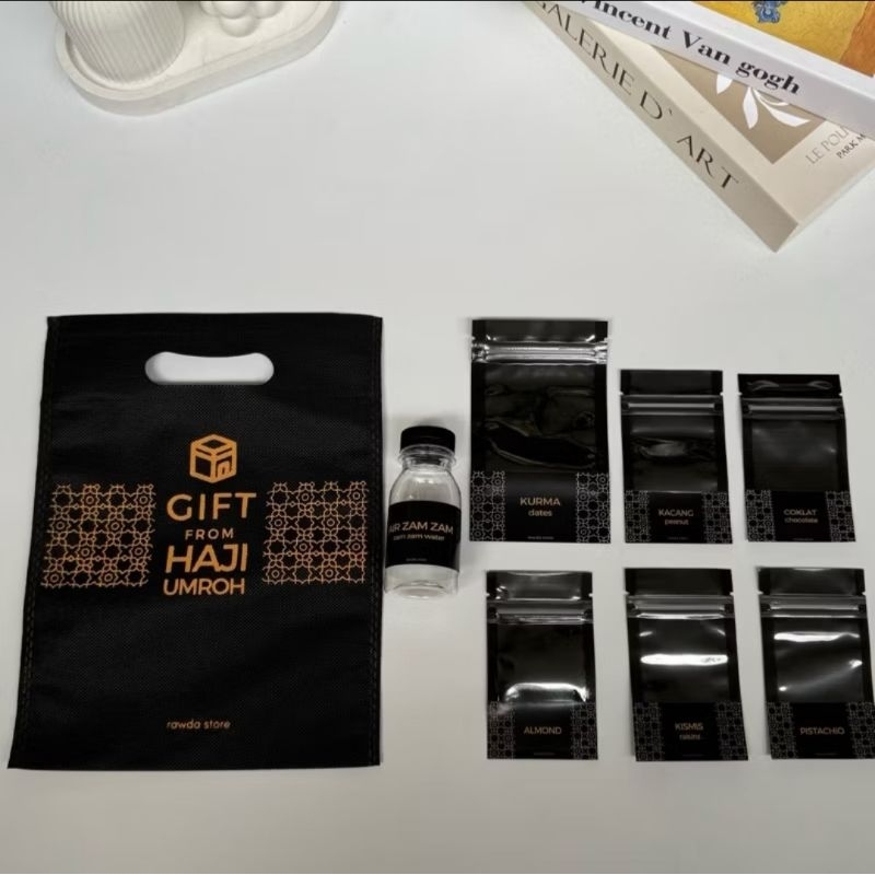 

Paket Annisa | Paket Souvenir Hampers Hadiah Gift Oleh Oleh Haji dan Umroh