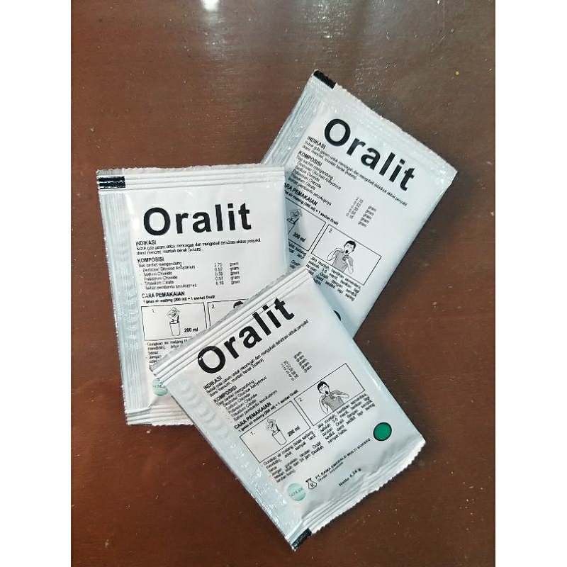 ORALIT SACHET | larutan pengganti cairan tubuh