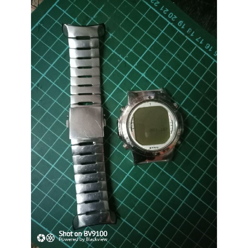 jam tangan suunto d6i bahan