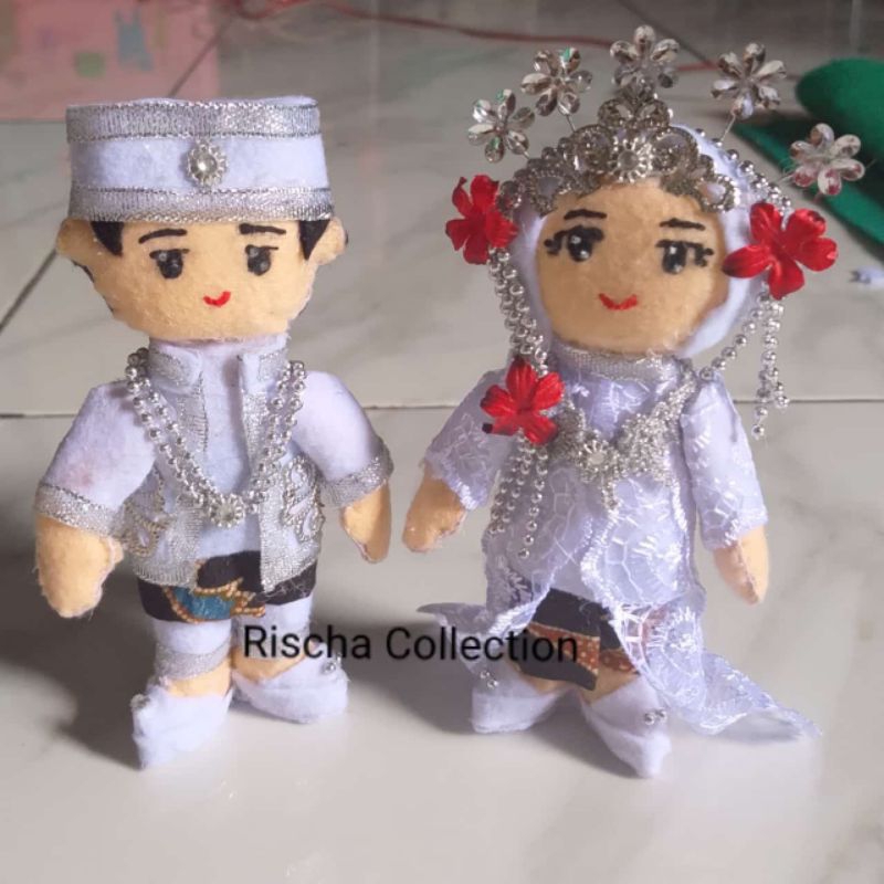 BONEKA PENGANTIN FLANEL HIJAB BAJU PUTIH HANDMADE