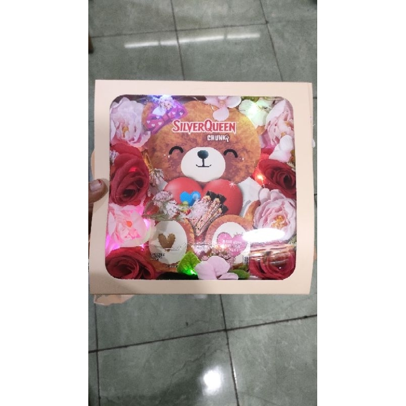 

KOTAK HADIAH BUNGA DAN COKLAT (SESUAI REQUEST) PRE ORDER YA