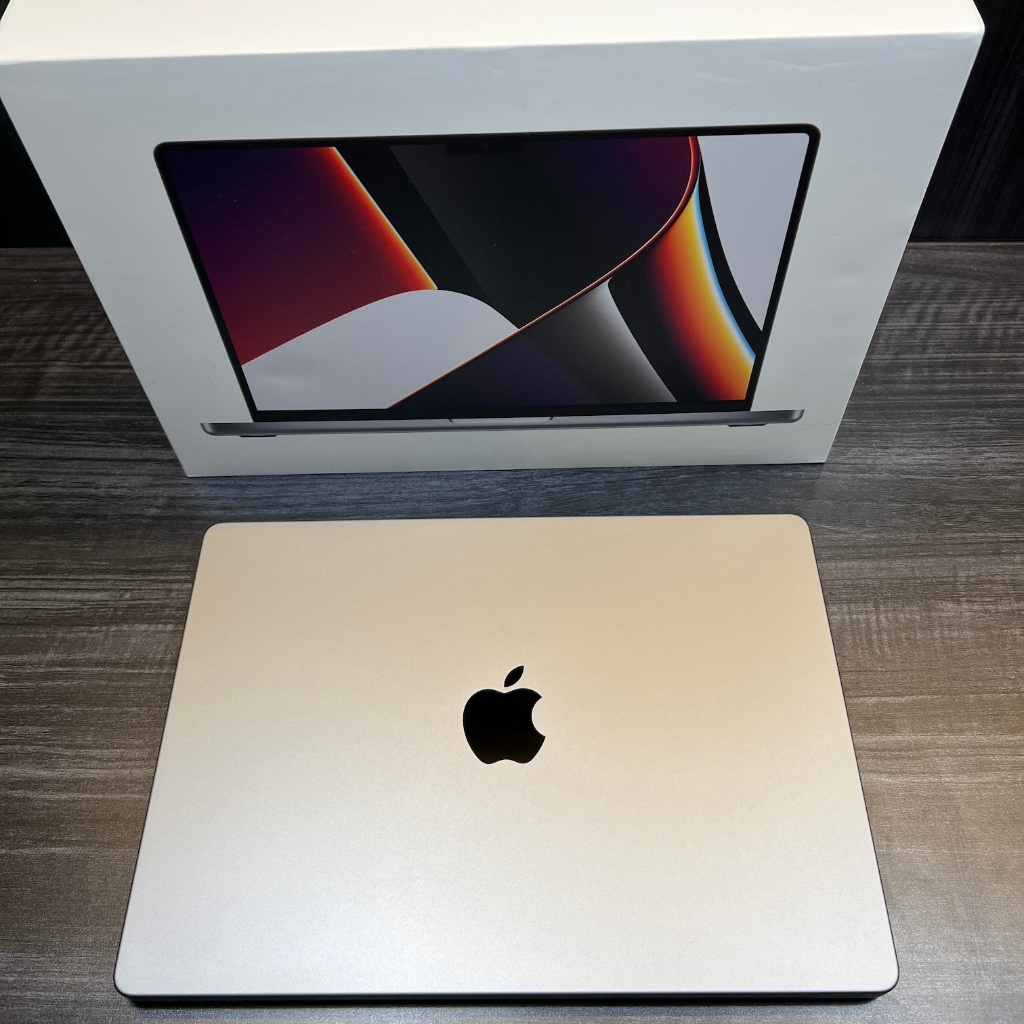 Apple Macbook Pro 14” 2021 M1 PRO 16GB RAM 512GB Space Gray Bekas Mulus + Palm Guard Baru