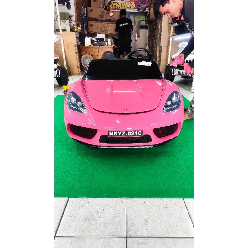 Mobil Aki Porsche 24 Volt new colour