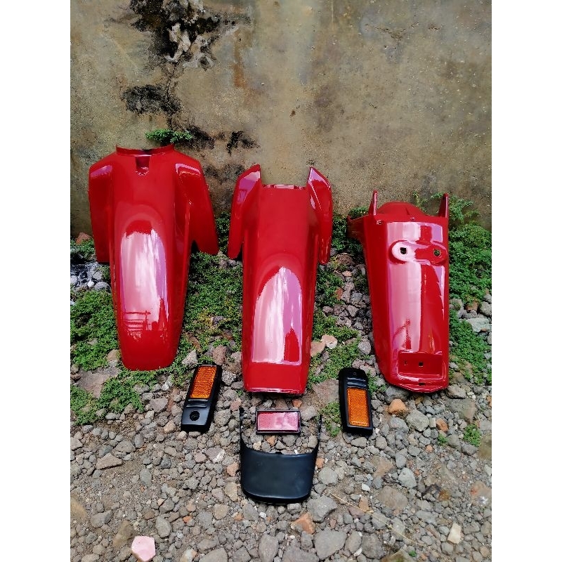 Slebor spakbor depan Astrea grand full set mata kucing