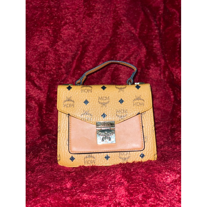 TAS MCM PATRICIA VISETOS