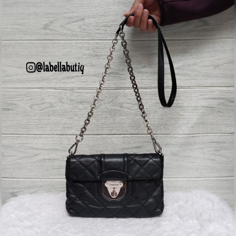 Calvin Klein Tas Wanita Sling Bag