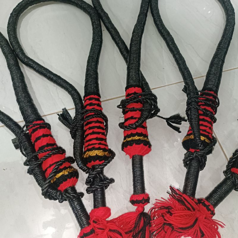 Pecut/cambuk Bopo/jaranan