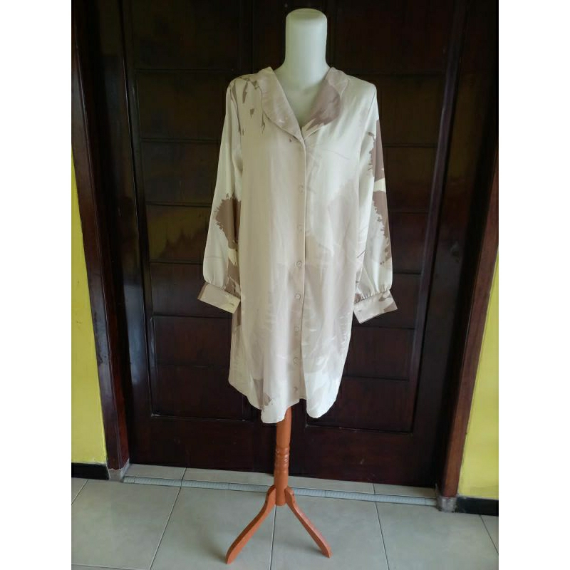 Preloved like new Posh The Label dress premium