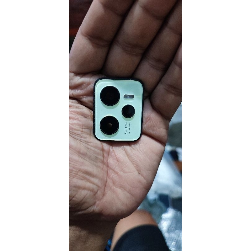 penutup camera Realmi c35