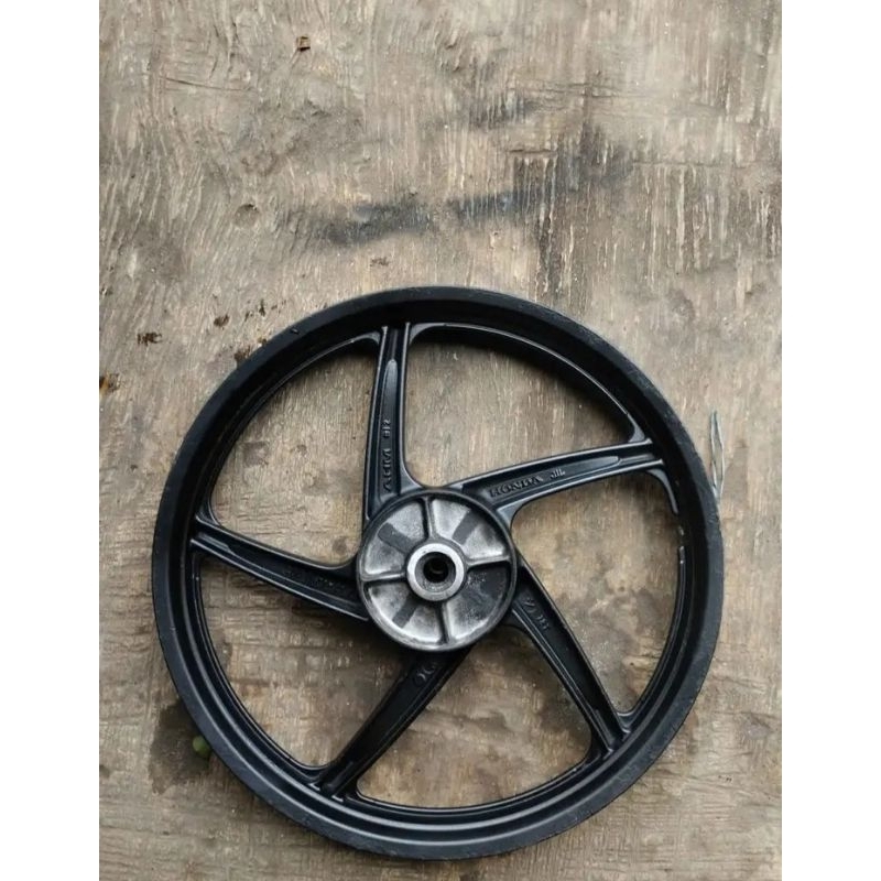 Velk Pelk Belakang Honda Absolut Revo PNP Supra X 125 Honda Karisma Seken Original Copotan