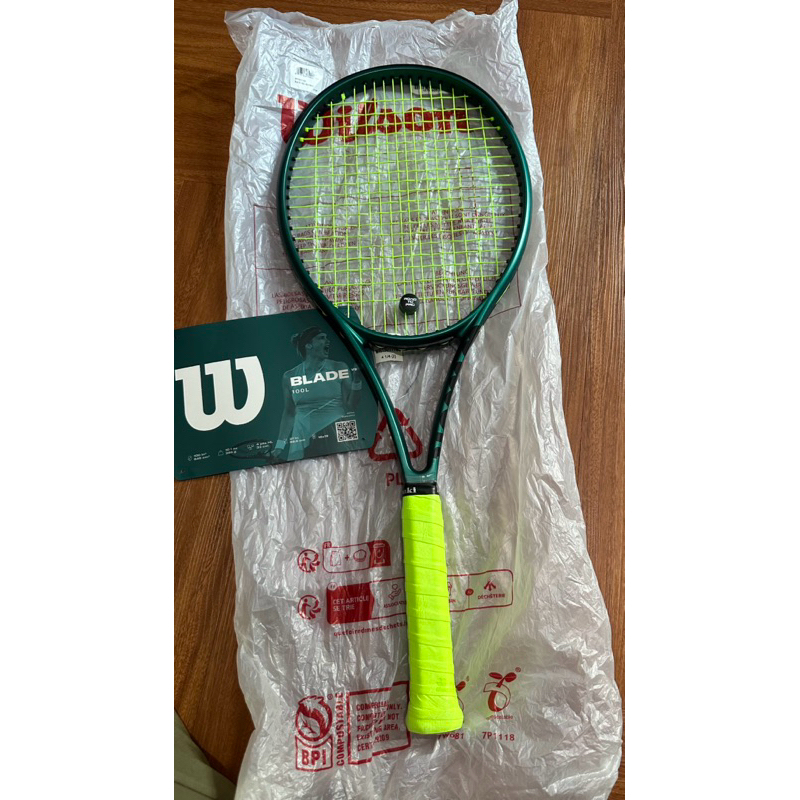 raket tennis wilson blade v9 100L