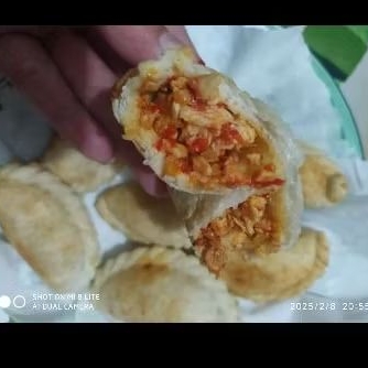 

cireng isi ayam suwir small