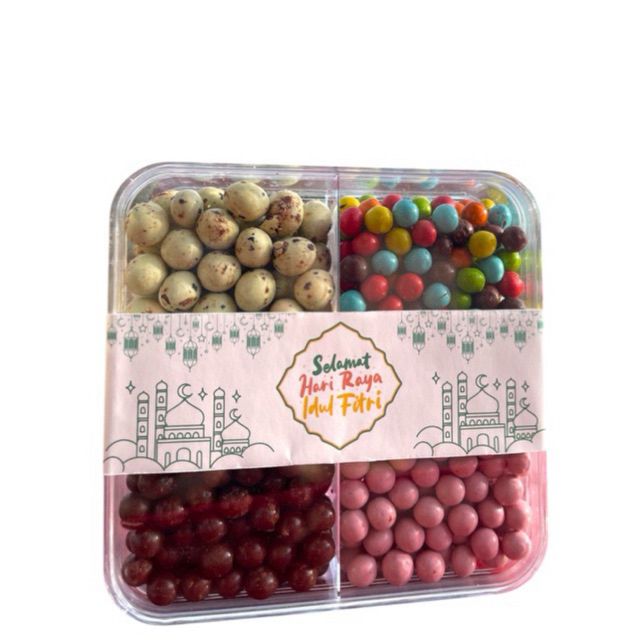 

Hampers Lebaran Idul Fitri / Paket Coklat Lagie / Coklat dengan Toples Sekat 4 / Hampers Coklat