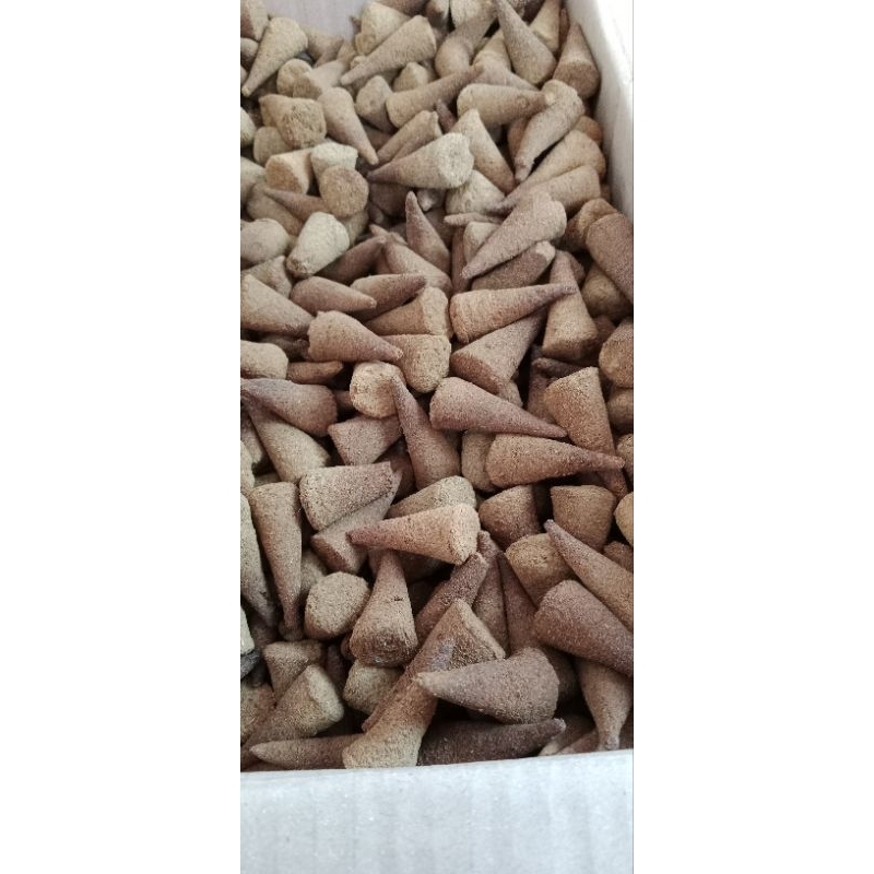 dupa bukhur kerucut gaharu super berat 1 kilo