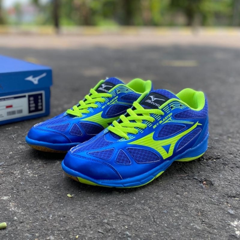 Sepatu mizuno voli karet mentah Sepatu volly mizuno karet mentah sepatu badminton berdecit sepatu bu