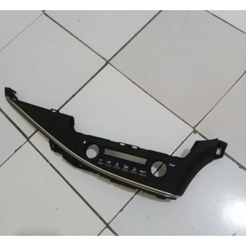 Frame Panel AC digital toyota Innova Reborn