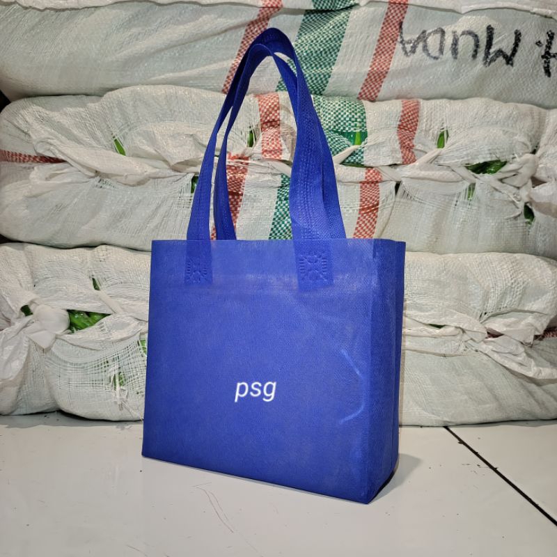 

iDk90 PaSuHe(Paket Super Hemat) Goodie bag 20x25 Tas Spundbond isi 60pcs