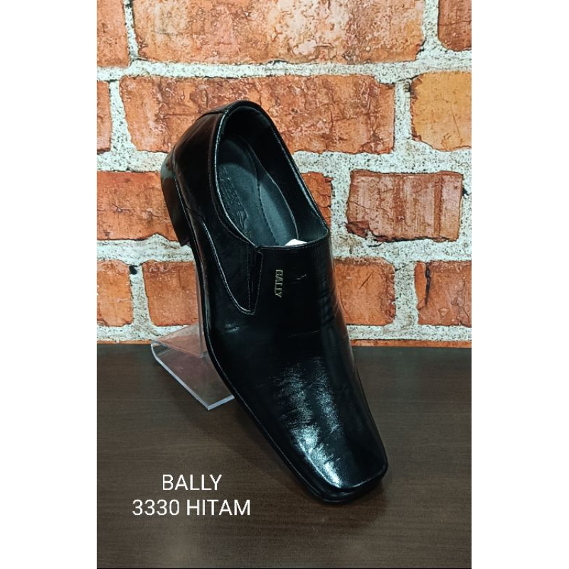 sepatu kantor pria, sepatu kantor cowok, sepatu panthopel, sepatu formal bahan kulit asli brand BALL