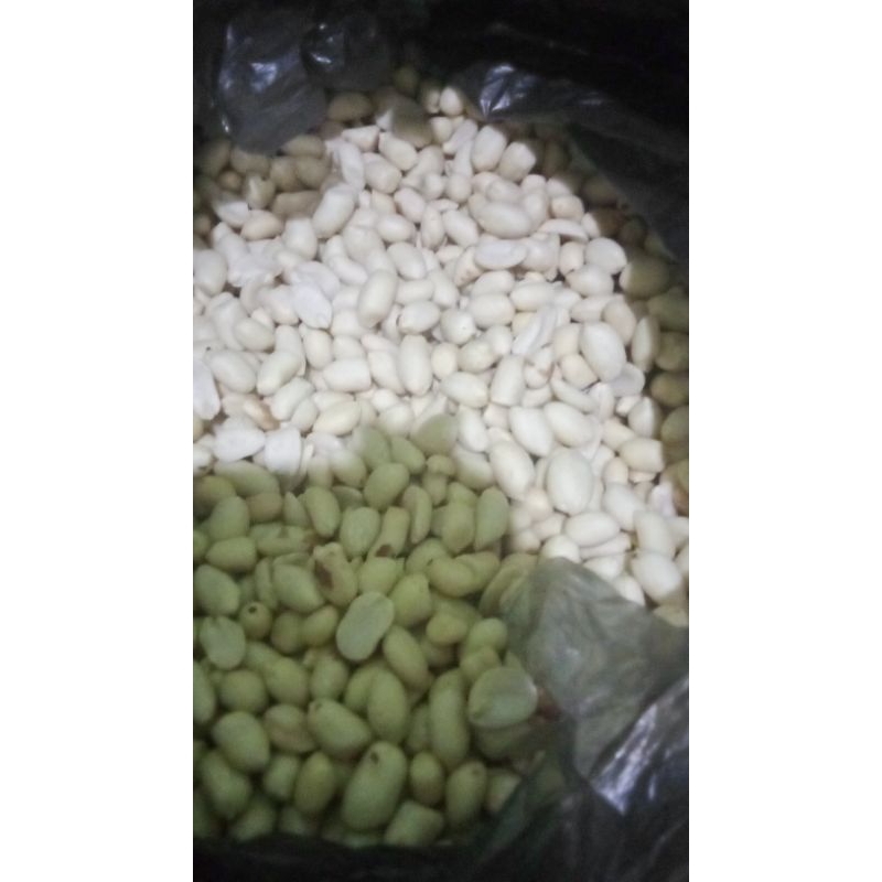 

kacang kupas mentah 500gr