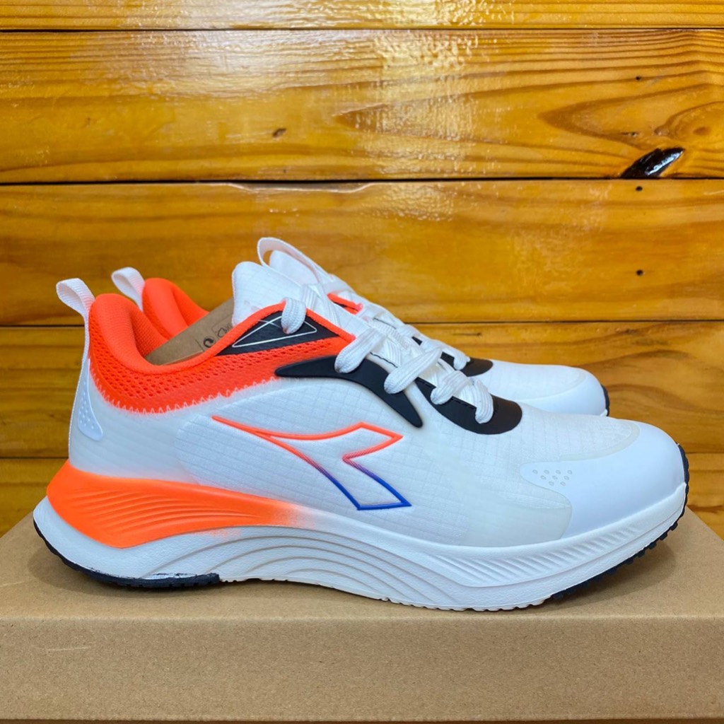 SEPATU DIADORA PRIA DIADORA FARUGA WHITE ORANGE SNEAKER RUNNING SPORTY ORIGINAL COD MAN