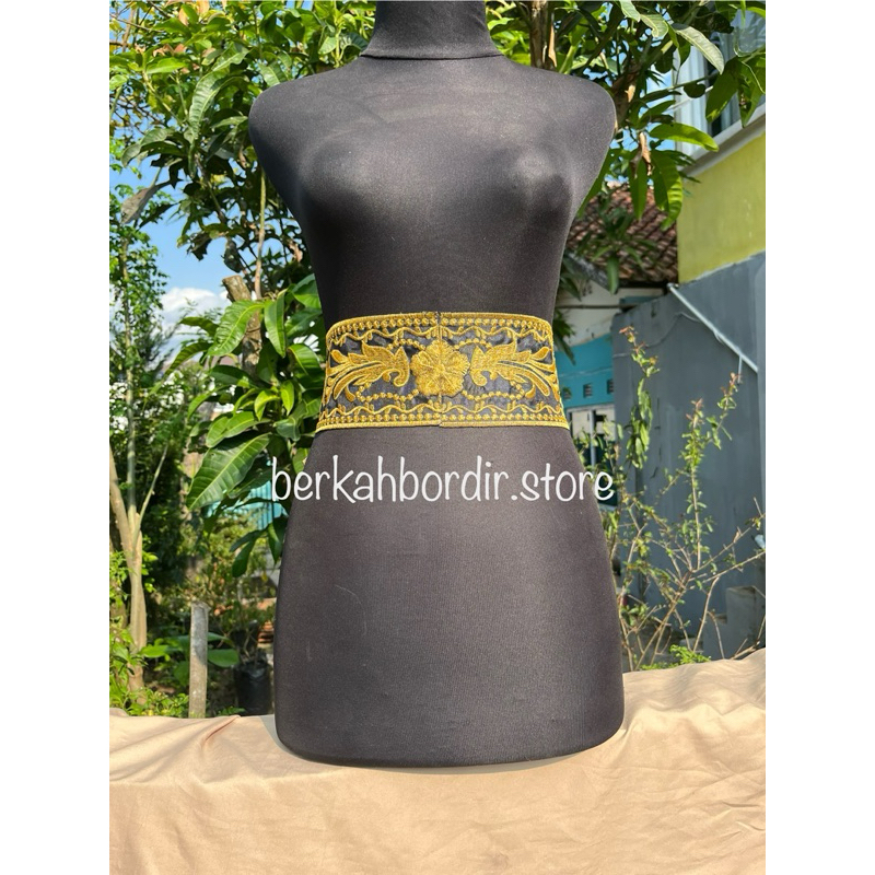 Renda bordir ikat pinggang