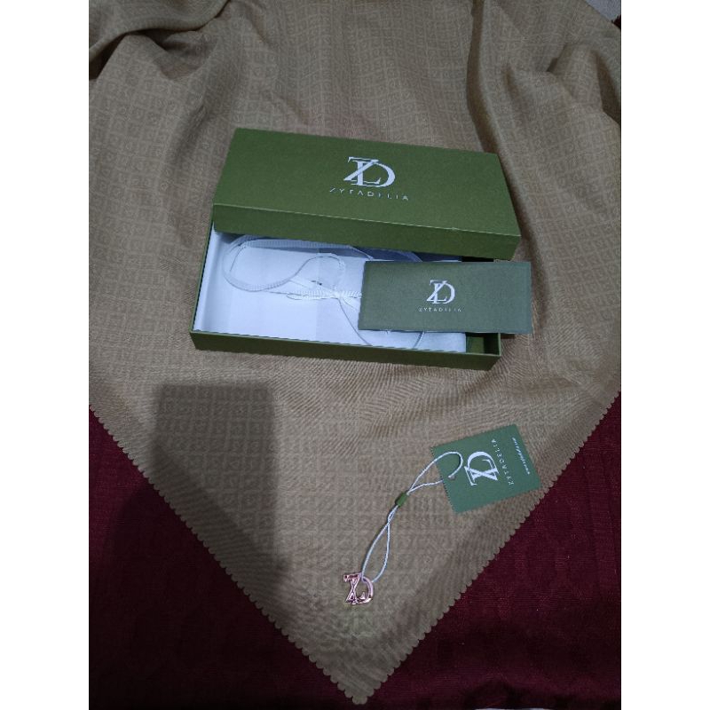 ZYTADELIA monogram series pumpkin / stamp series gingeroot / Root series white