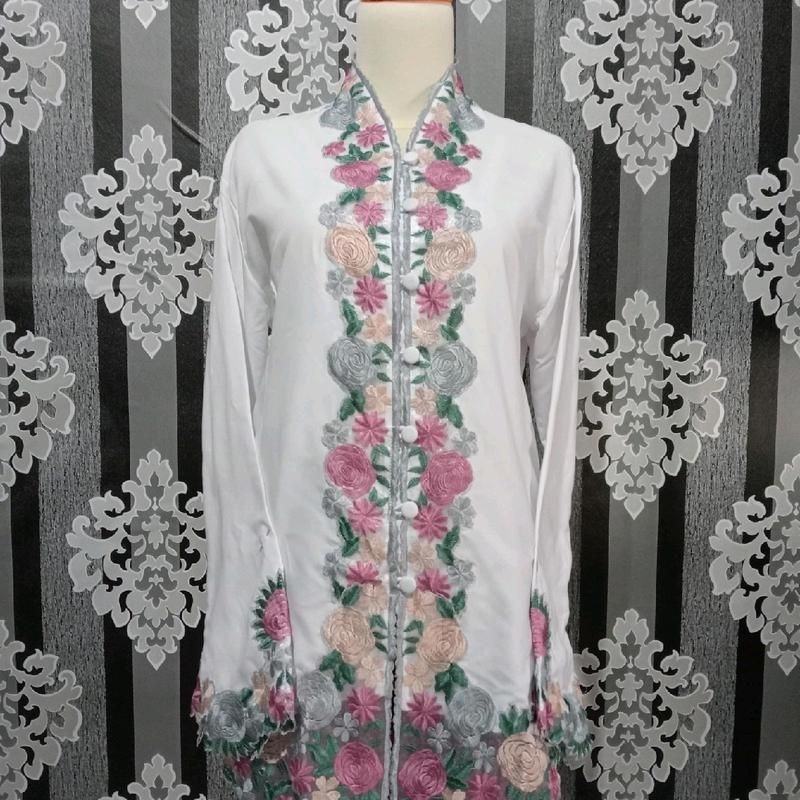 Kebaya Encim Bordir Motif Putih Baju Wanita Remaja
