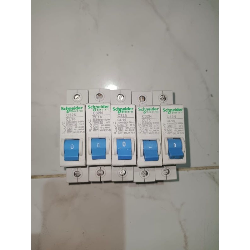 mcb pln scneider c32N cl2 cl4 cl6