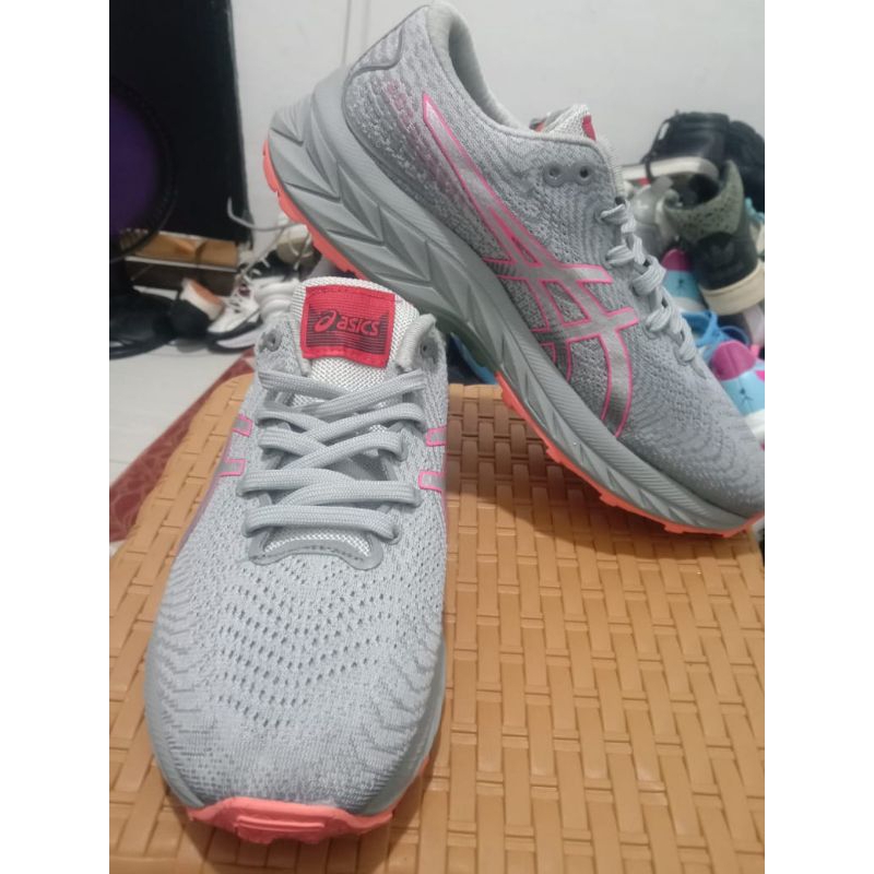 sepatu asics gel Cumulus size 39
