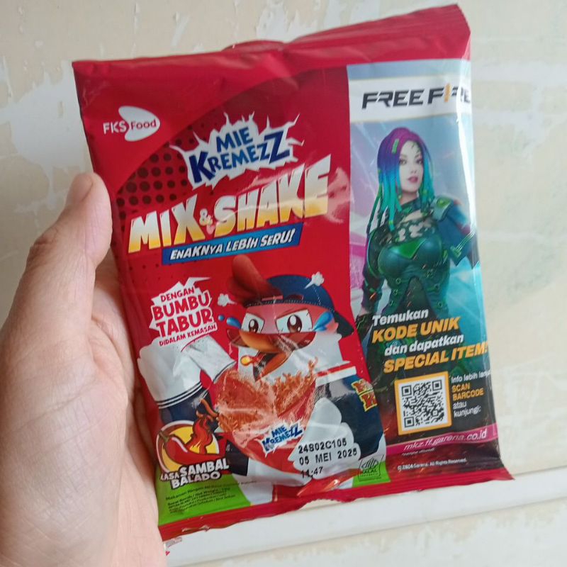 

Mie Kremezz FF rasa sambal balado 1 renceng isi 10