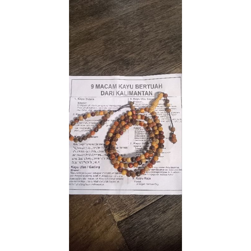 9 kayu bertuah kalimantan asli .