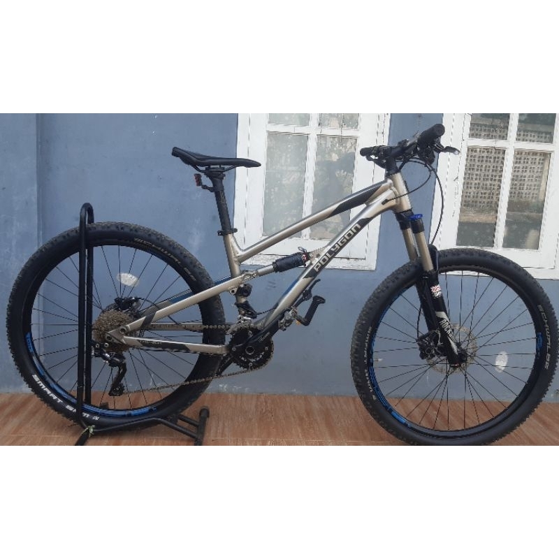 Sepeda MTB Polygon Siskiu D7 Old (2018) 27.5 Size S.