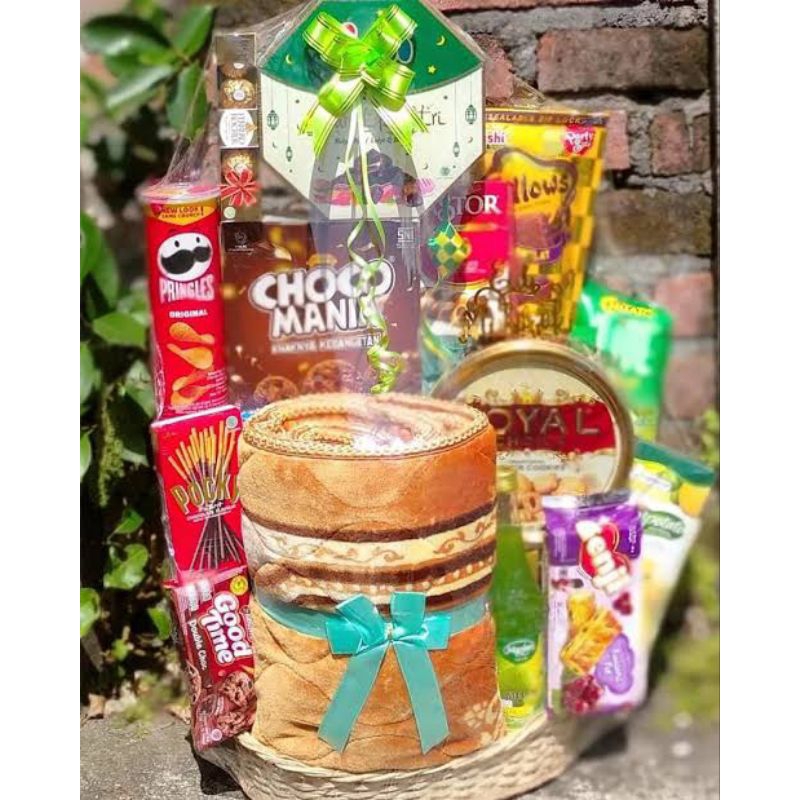 parcel hadiah makanan ringan mewah