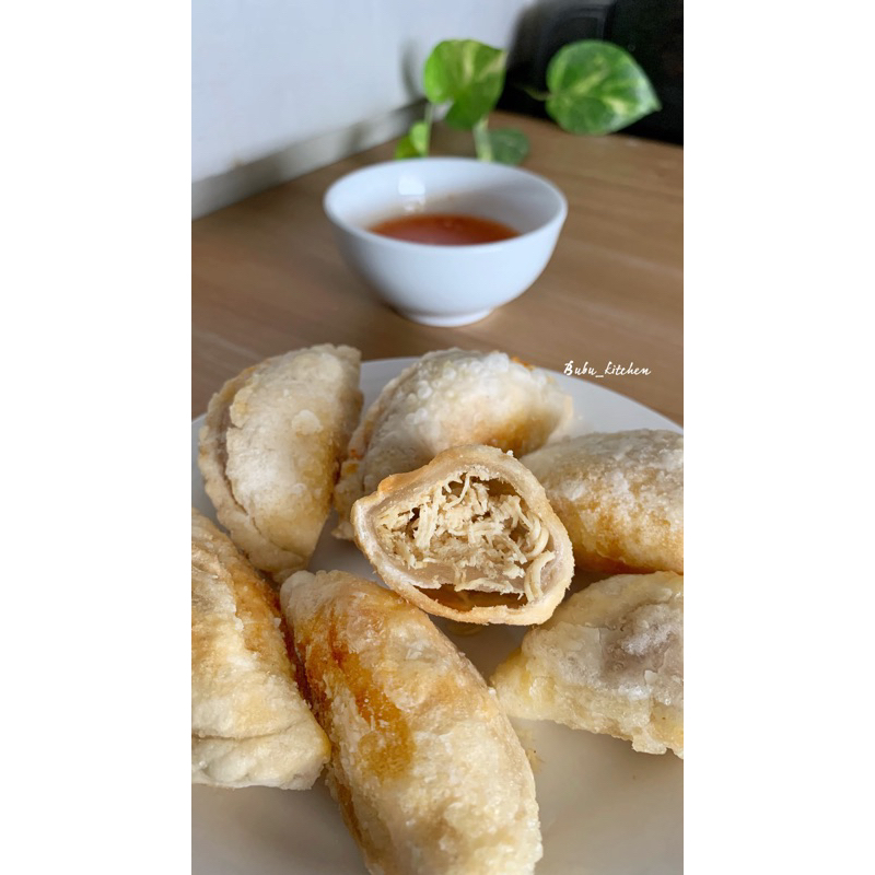 

Cireng isi ayam suwir Ori (frozen isi 8)