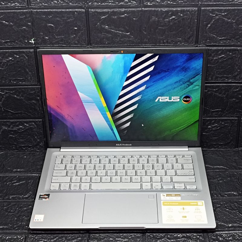 Laptop Editing Asus Vivobook M1403QA AMD Ryzen 5 5600H 8/512GB
