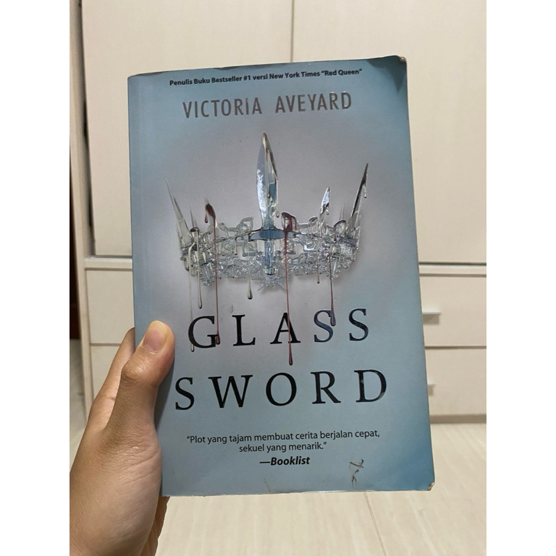 Glass Sword | Preloved | Novel