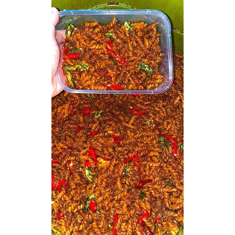 

MACARONI SAMBAL ACAN FULL BUMBU