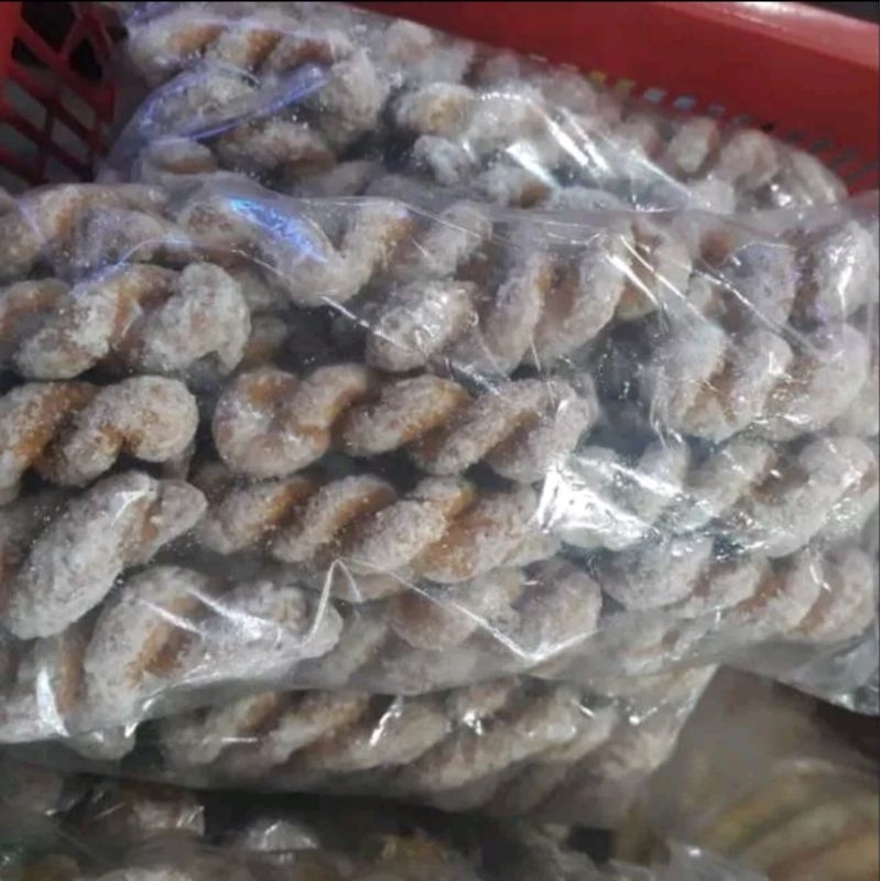 

Kue Untir untir kue tambang khas Medan