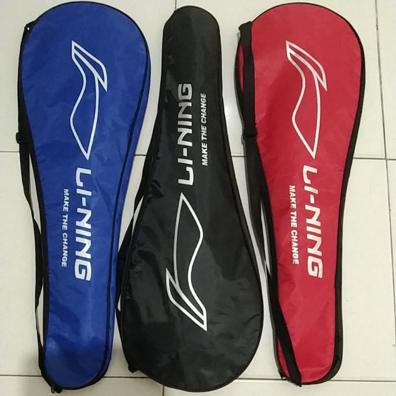 Sarung raket badminton
