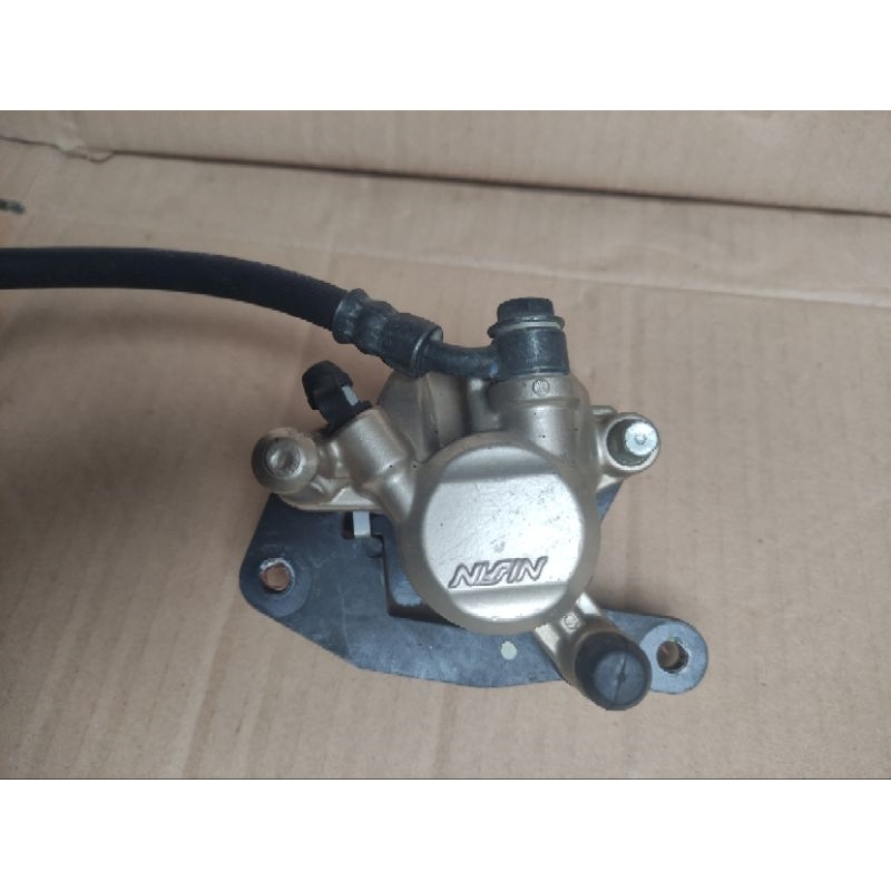 kaliper Rem Depan Bawah Gold Emas Honda Beat street 2021 - 2023 Asli ORI Original AHM Copotan Motor