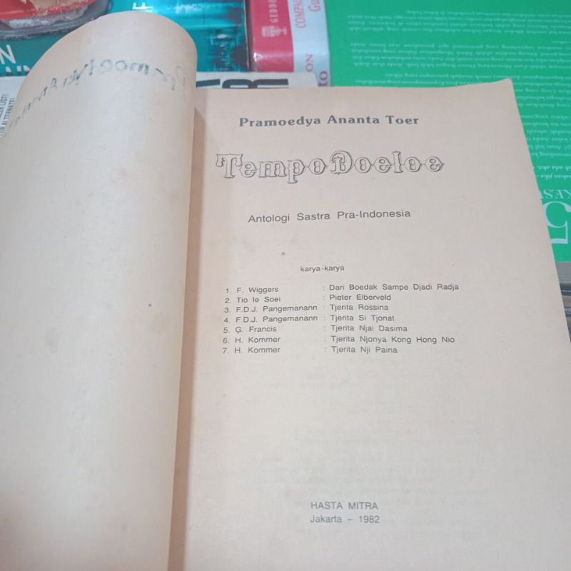 BUKU ORIGINAL PRAMOEDYA ANANTA TOER TEMPO DOELOE